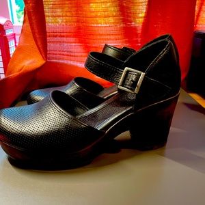 B.O.C Black Platform Shoe with Buckle Strap size 7